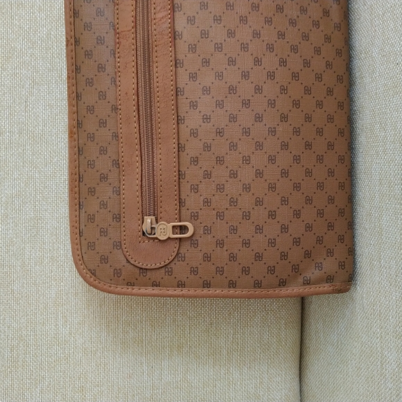 Paolo Gucci Wallet - Picture 2 of 12